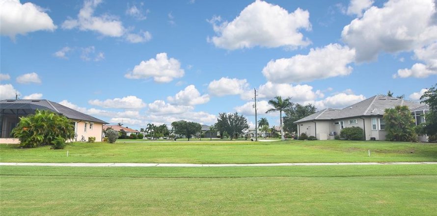 Terrain à Punta Gorda, Floride № 1306969