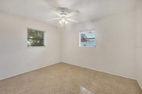 Casa en venta en Saint Petersburg, Florida, 3 dormitorios, 104.05 m2 № 1385357 - foto 18