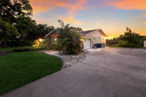 Casa en venta en Bradenton, Florida, 3 dormitorios, 206.61 m2 № 1385400 - foto 6