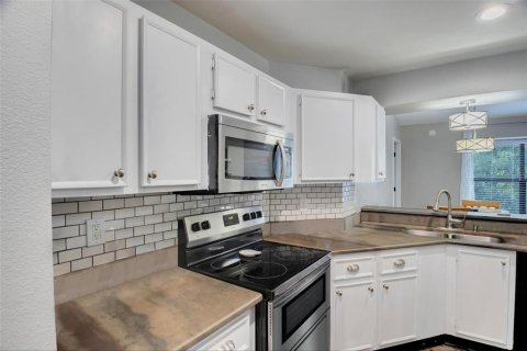 Copropriété à vendre à Tampa, Floride: 2 chambres, 84.73 m2 № 1385402 - photo 10