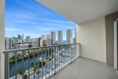 Condo in Sunny Isles Beach, Florida, 1 bedroom  № 1269265 - photo 4