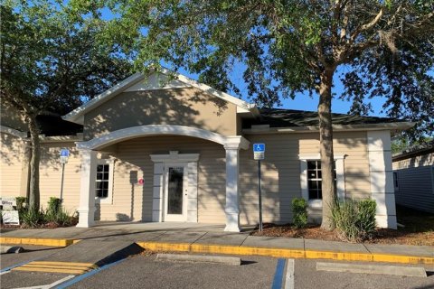 Immobilier commercial à louer à New Port Richey, Floride: 935.25 m2 № 212944 - photo 17