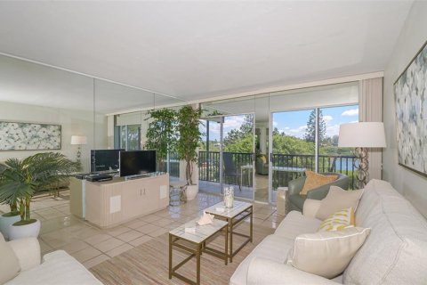 Condominio en alquiler en Longboat Key, Florida, 2 dormitorios, 117.06 m2 № 212947 - foto 9