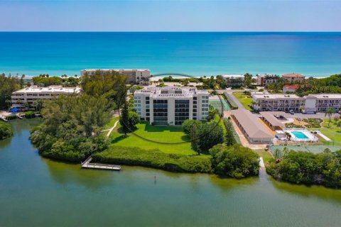 Condo in Longboat Key, Florida, 2 bedrooms  № 212947 - photo 2