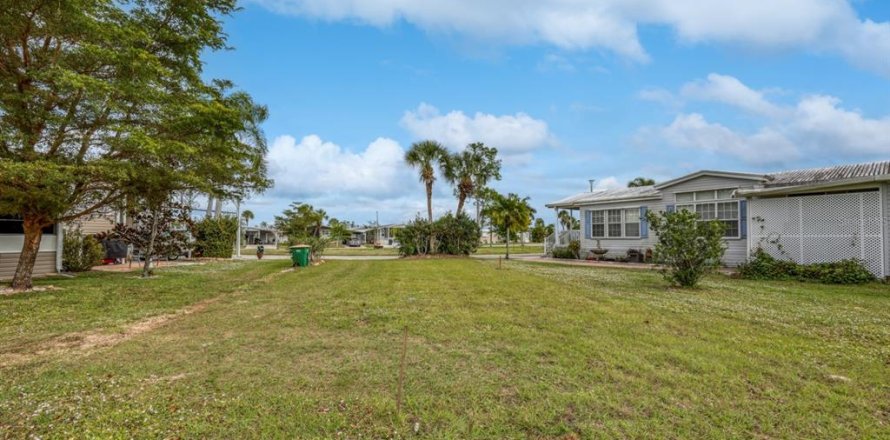 Terreno en Port Charlotte, Florida № 919198