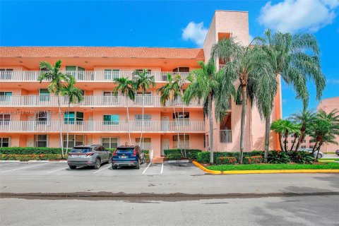 Copropriété à vendre à Sunrise, Floride: 2 chambres, 136.57 m2 № 1311069 - photo 25