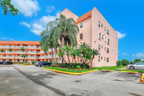 Condo in Sunrise, Florida, 2 bedrooms  № 1311069 - photo 26