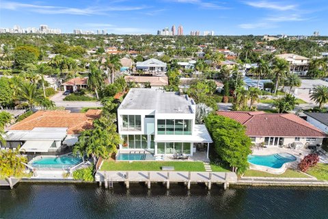 Villa ou maison à vendre à Wilton Manors, Floride: 4 chambres, 353.4 m2 № 1309907 - photo 1