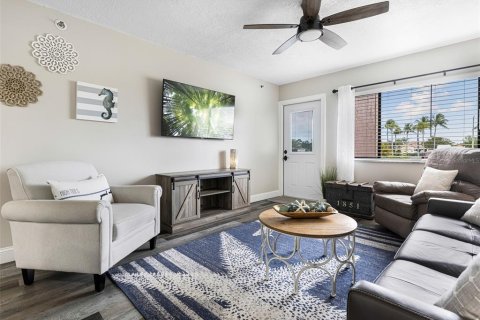 Condo in Punta Gorda, Florida, 1 bedroom  № 1251025 - photo 2