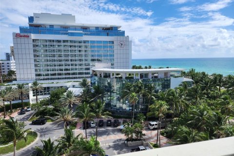 Copropriété à vendre à Miami Beach, Floride: 55.74 m2 № 1399524 - photo 1