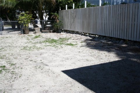 House in Key Largo, Florida 2 bedrooms, 74.69 sq.m. № 834765 - photo 18