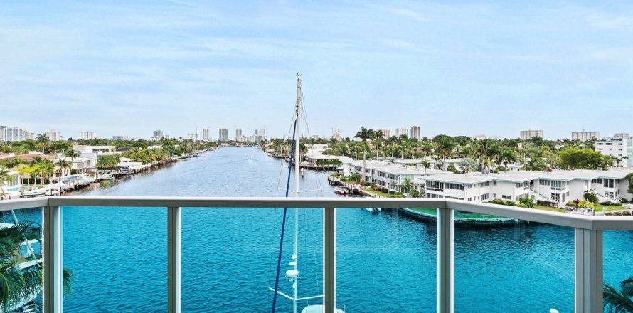 Condo in Fort Lauderdale, Florida, 2 bedrooms  № 961604