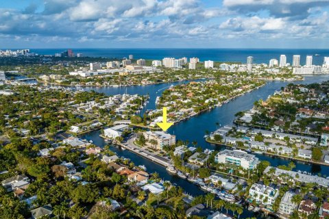 Condo in Fort Lauderdale, Florida, 2 bedrooms  № 961604 - photo 2