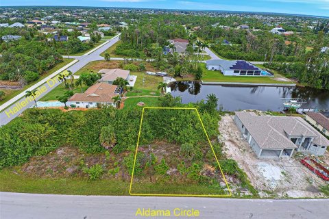 Terreno en venta en Port Charlotte, Florida № 1242985 - foto 1