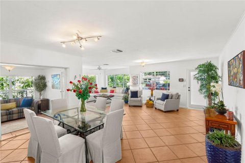 Casa en venta en Coral Gables, Florida, 3 dormitorios, 163.79 m2 № 1391503 - foto 10