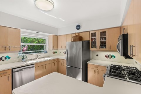 Casa en venta en Coral Gables, Florida, 3 dormitorios, 163.79 m2 № 1391503 - foto 13