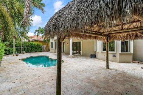 Casa en venta en Cutler Bay, Florida, 5 dormitorios, 438.22 m2 № 670060 - foto 11