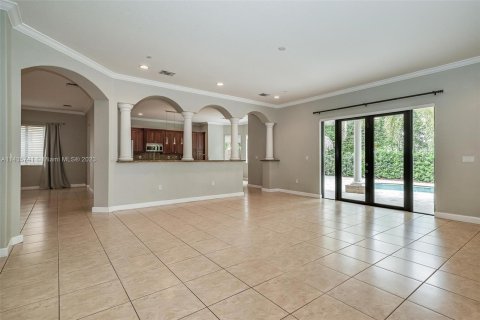 House in Cutler Bay, Florida 5 bedrooms, 438.22 sq.m. № 670060 - photo 20