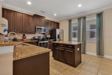 Villa ou maison à vendre à Kissimmee, Floride: 6 chambres, 308.16 m2 № 1245809 - photo 11