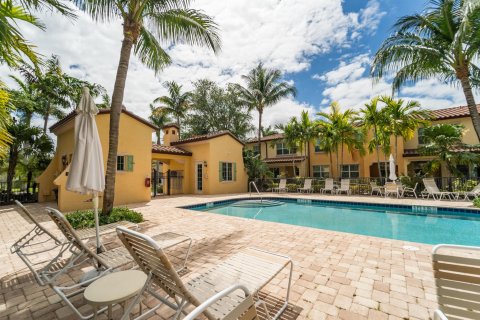 Touwnhouse à vendre à Palm Beach Gardens, Floride: 3 chambres, 161.09 m2 № 1104673 - photo 2