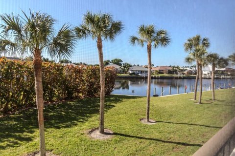 Copropriété à vendre à Punta Gorda, Floride: 2 chambres, 129.51 m2 № 1087310 - photo 25