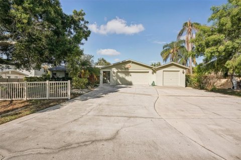 Casa en venta en Sarasota, Florida, 4 dormitorios, 216.18 m2 № 1403347 - foto 5