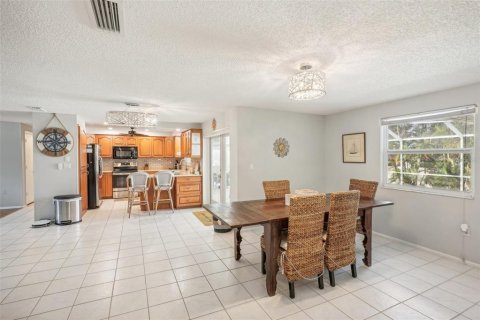 Casa en venta en Sarasota, Florida, 4 dormitorios, 216.18 m2 № 1403347 - foto 13