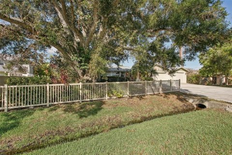 Casa en venta en Sarasota, Florida, 4 dormitorios, 216.18 m2 № 1403347 - foto 6