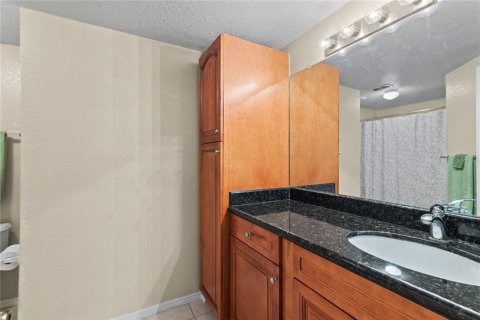 Copropriété à vendre à Orlando, Floride: 2 chambres, 106.84 m2 № 1250303 - photo 17