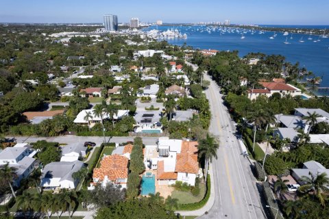 Villa ou maison à vendre à West Palm Beach, Floride: 4 chambres, 343.83 m2 № 986984 - photo 2