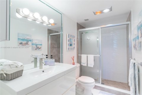 Copropriété à louer à Hallandale Beach, Floride: 2 chambres, 115.2 m2 № 1367043 - photo 19