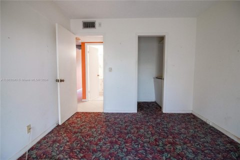 Condo in Deerfield Beach, Florida, 2 bedrooms  № 1415771 - photo 18