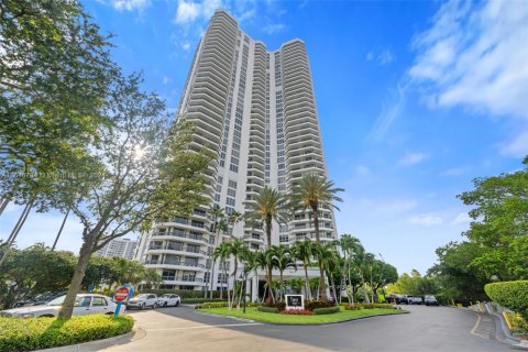 Copropriété à vendre à Aventura, Floride: 2 chambres, 136.01 m2 № 1329925 - photo 3