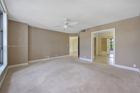 Copropriété à vendre à Aventura, Floride: 2 chambres, 136.01 m2 № 1329925 - photo 16