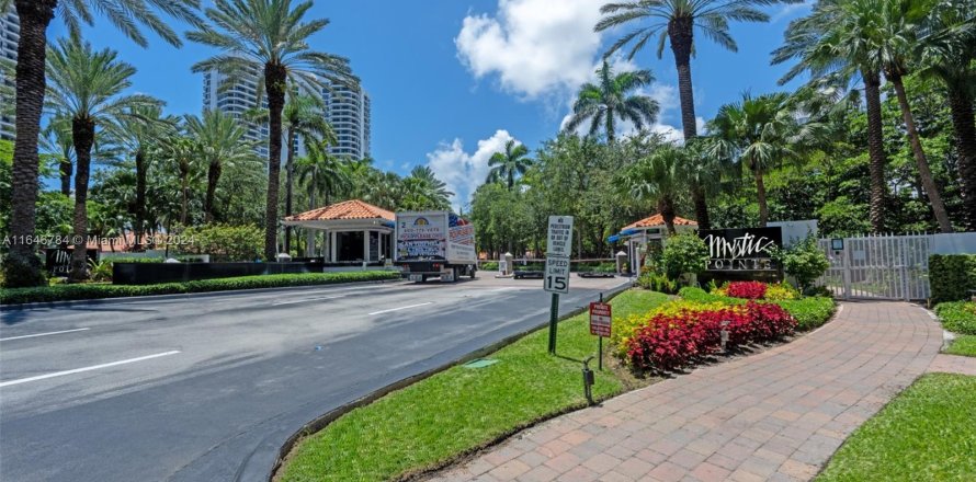 Condo in Aventura, Florida, 2 bedrooms  № 1329925