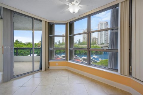 Copropriété à vendre à Aventura, Floride: 2 chambres, 136.01 m2 № 1329925 - photo 21