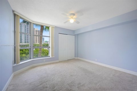 Copropriété à vendre à Aventura, Floride: 2 chambres, 136.01 m2 № 1329925 - photo 23