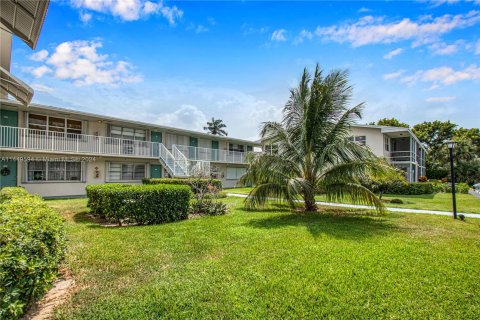 Condominio en venta en Boynton Beach, Florida, 2 dormitorios, 75.72 m2 № 1237150 - foto 16