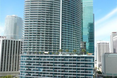 Condominio en venta en Miami, Florida, 1 dormitorio, 76.37 m2 № 2942 - foto 1