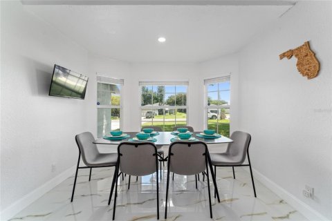 Villa ou maison à vendre à Winter Haven, Floride: 3 chambres, 145.21 m2 № 1376947 - photo 7