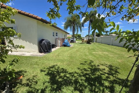 Casa en venta en Tamarac, Florida, 2 dormitorios, 153.66 m2 № 1292094 - foto 8