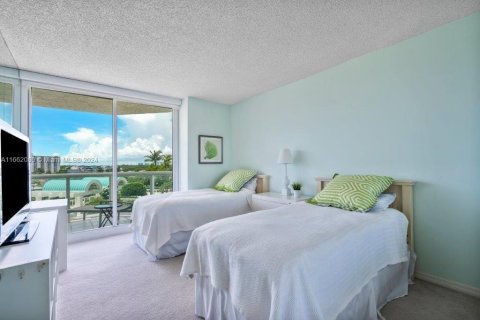 Copropriété à louer à Sunny Isles Beach, Floride: 2 chambres, 163.51 m2 № 1369025 - photo 13