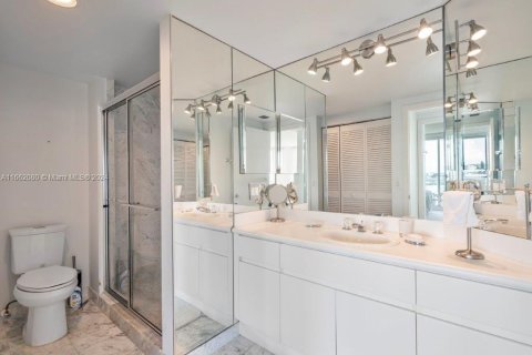 Copropriété à louer à Sunny Isles Beach, Floride: 2 chambres, 163.51 m2 № 1369025 - photo 14