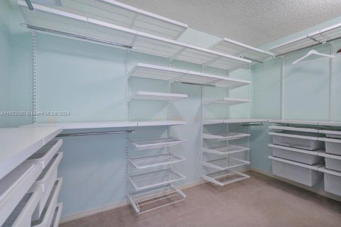 Copropriété à louer à Sunny Isles Beach, Floride: 2 chambres, 163.51 m2 № 1369025 - photo 17