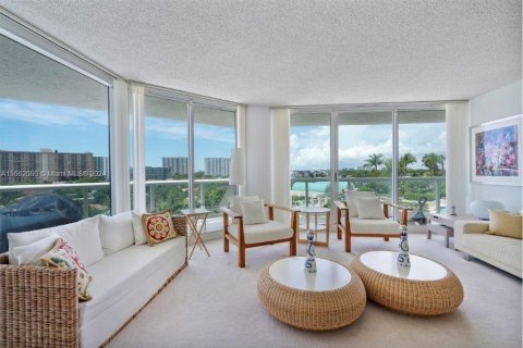 Copropriété à louer à Sunny Isles Beach, Floride: 2 chambres, 163.51 m2 № 1369025 - photo 5