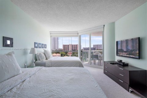 Copropriété à louer à Sunny Isles Beach, Floride: 2 chambres, 163.51 m2 № 1369025 - photo 16