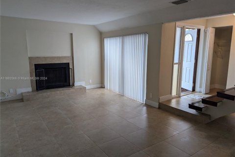 Townhouse in Palm Beach Gardens, Florida 2 bedrooms, 107.49 sq.m. № 1369026 - photo 4