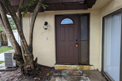 Townhouse in Palm Beach Gardens, Florida 2 bedrooms, 107.49 sq.m. № 1369026 - photo 3