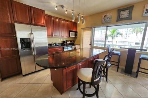 Copropriété à vendre à Fort Lauderdale, Floride: 1 chambre, 69.4 m2 № 1369066 - photo 11