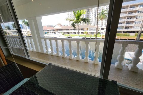 Copropriété à vendre à Fort Lauderdale, Floride: 1 chambre, 69.4 m2 № 1369066 - photo 9